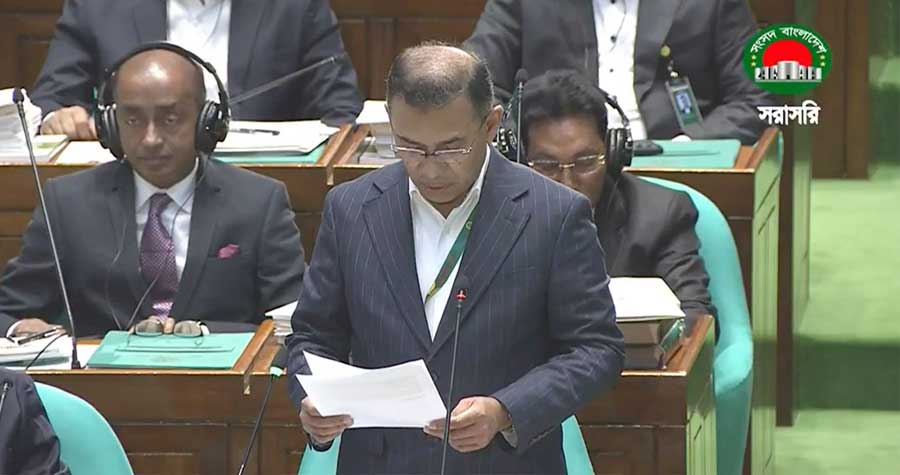 ত্রয়োদশ জাতীয় সংসদের প্রথম অধিবেশন শুরু হয়েছে,সংসদে শুভেচ্ছা বক্তব্যে প্রধানমন্ত্রী তারেক রহমান বলেন আজকের এই সংসদ বাংলাদেশের জনগণের সংসদ। 